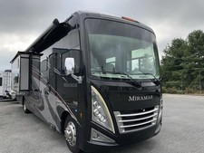 2022 Thor Motor Coach Miramar Class A 37.100000000000001