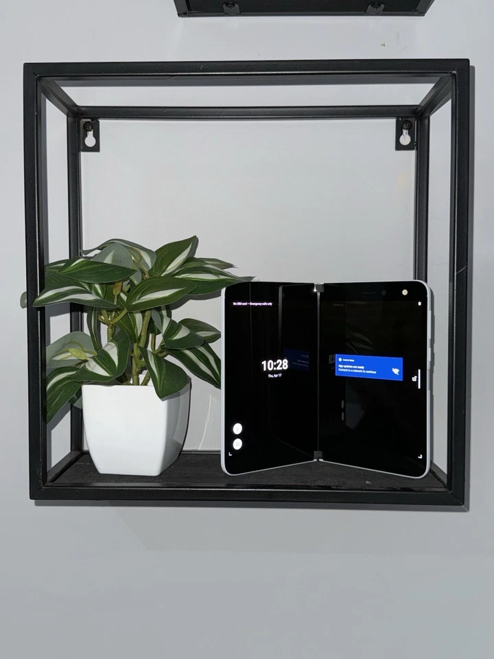 Microsoft Surface Duo (256GB storage, 6GB RAM) - Unlocked ****Pristine****  - Image 4 of 4