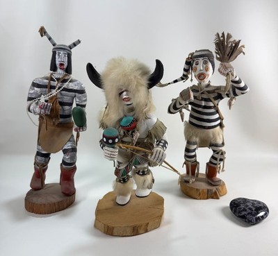 Vintage großes 16 Zoll indianisches Kachina Puppenset - weißer Büffel - 2 Koshare Clowns