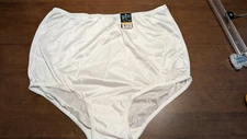 Vanity Fair STAR WHITE Perfectly Yours Nylon Full Brief Panties Women's 7/L NWT