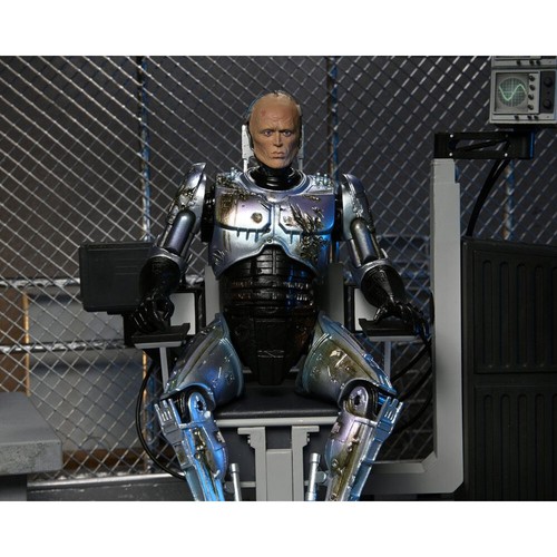 Neca - RoboCop - Ultimate Battle Damaged RoboCop with Chair - Picture 8 of 12