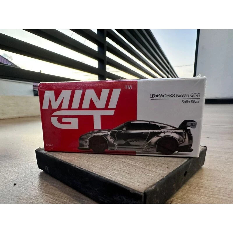 Mini GT #205 Liberty Walk LB Nissan GT-R R35 Satin Silver Sinopec