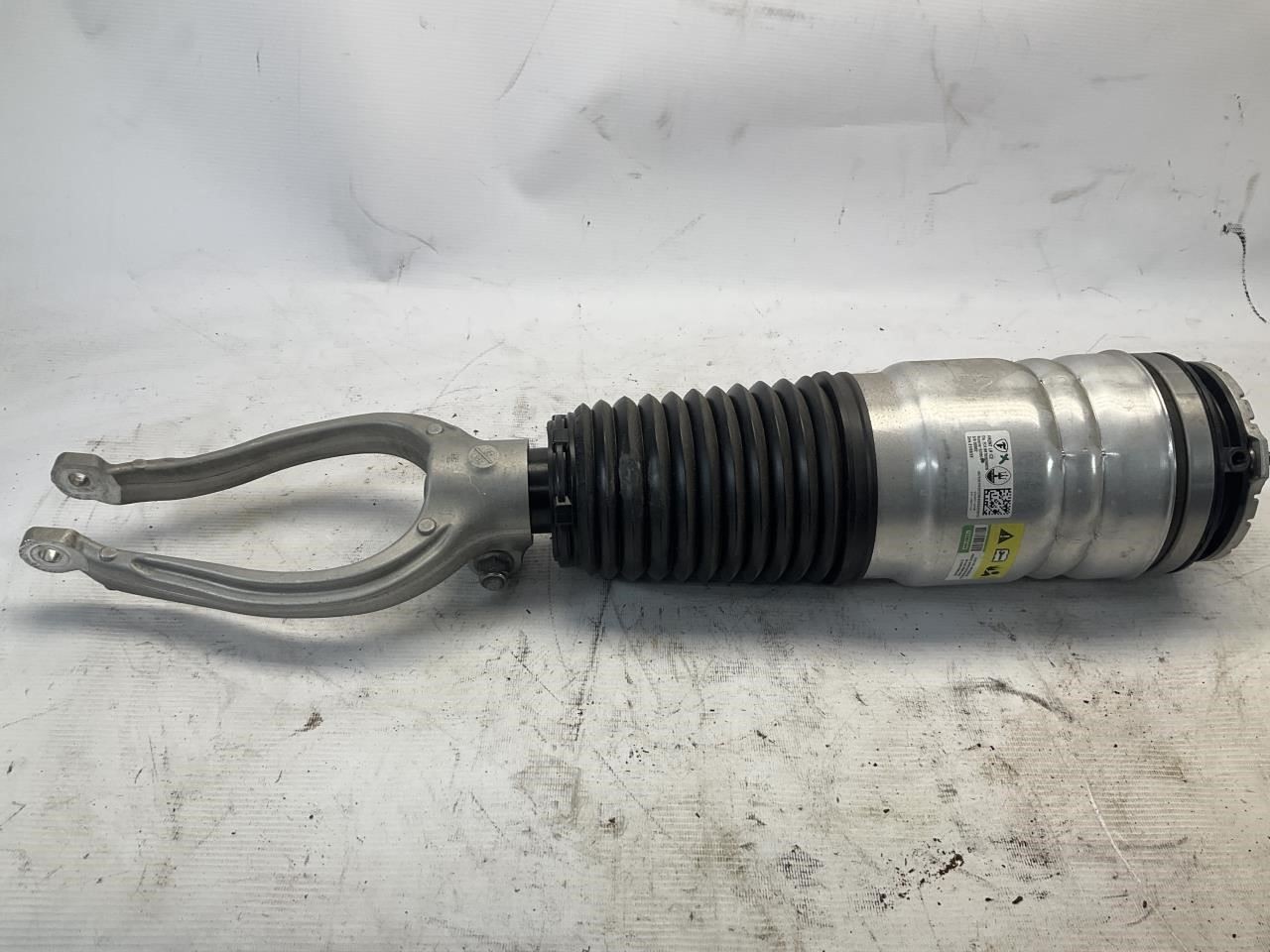 23-25 Maserati GranTurismo M189 Front Left Driver Strut Shock Absorber T