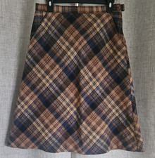 8 Vintage Jantzen Plaid A-Line Knee Length Wool Skirt With Pockets.