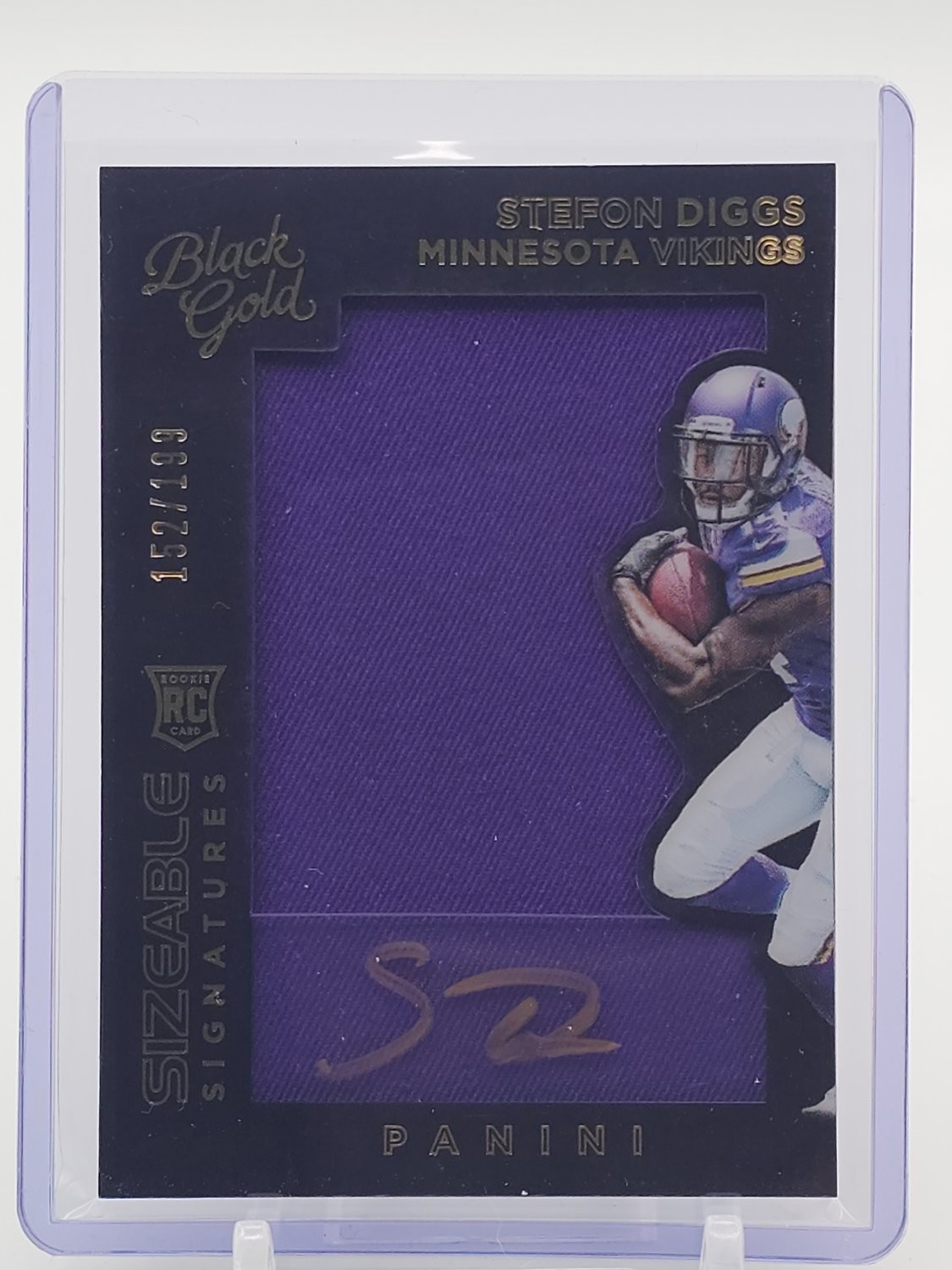 Stefon Diggs Panini Black Gold Sizeable Signatures Jersey #SD Base