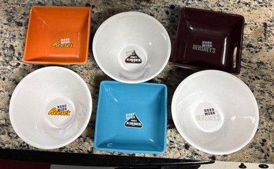 HERSHEY s  Need More Chocolate  Candy, Cereal, Ice Cream Bowl/ Dishes Set