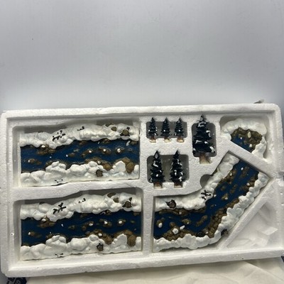 Lemax Forest Resin Extendable Stream Christmas Holiday Village With Box