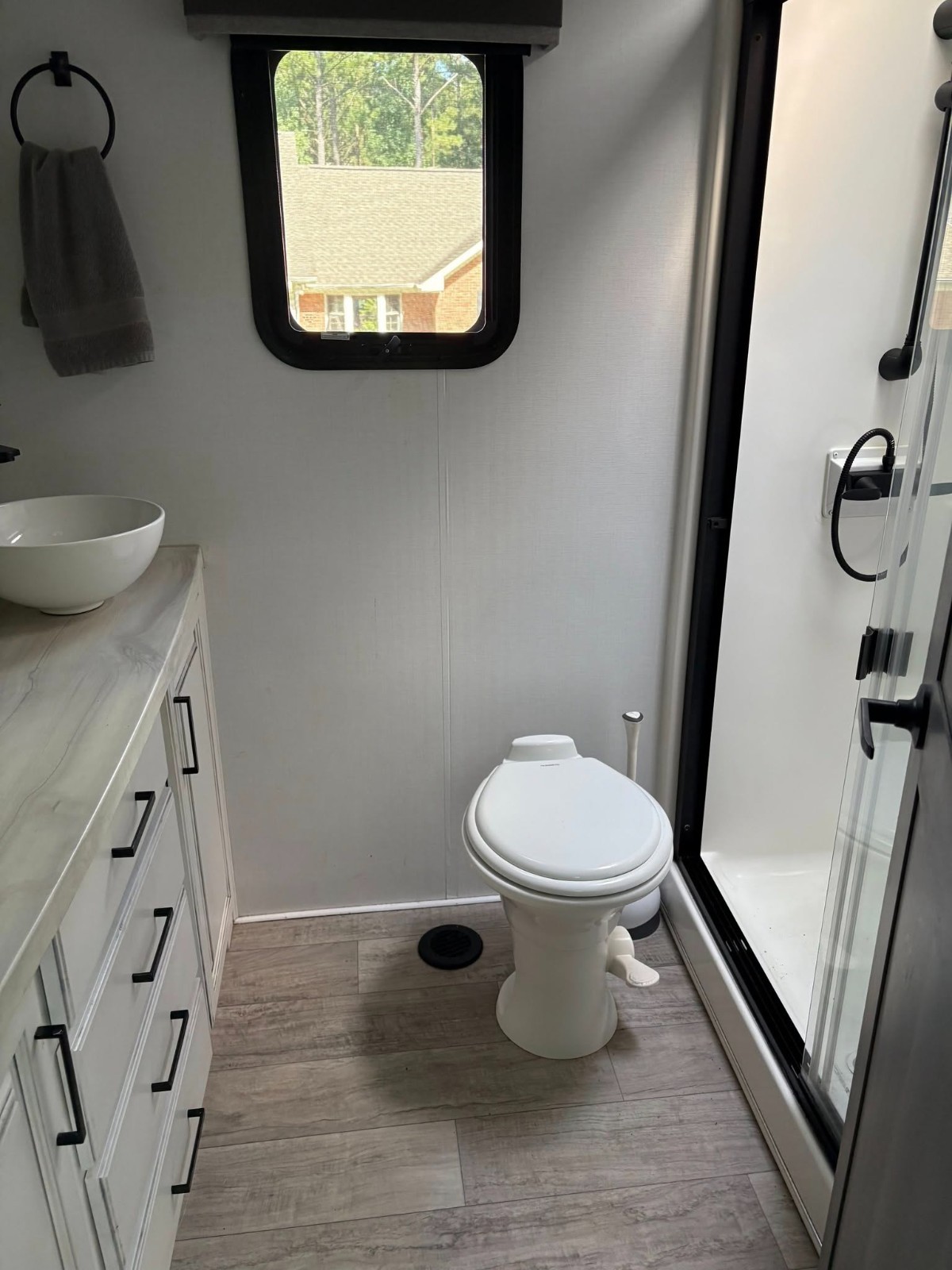 2022 Keystone Montana 5th Wheel RV - Currently Owned by Dog the Bounty Hunter