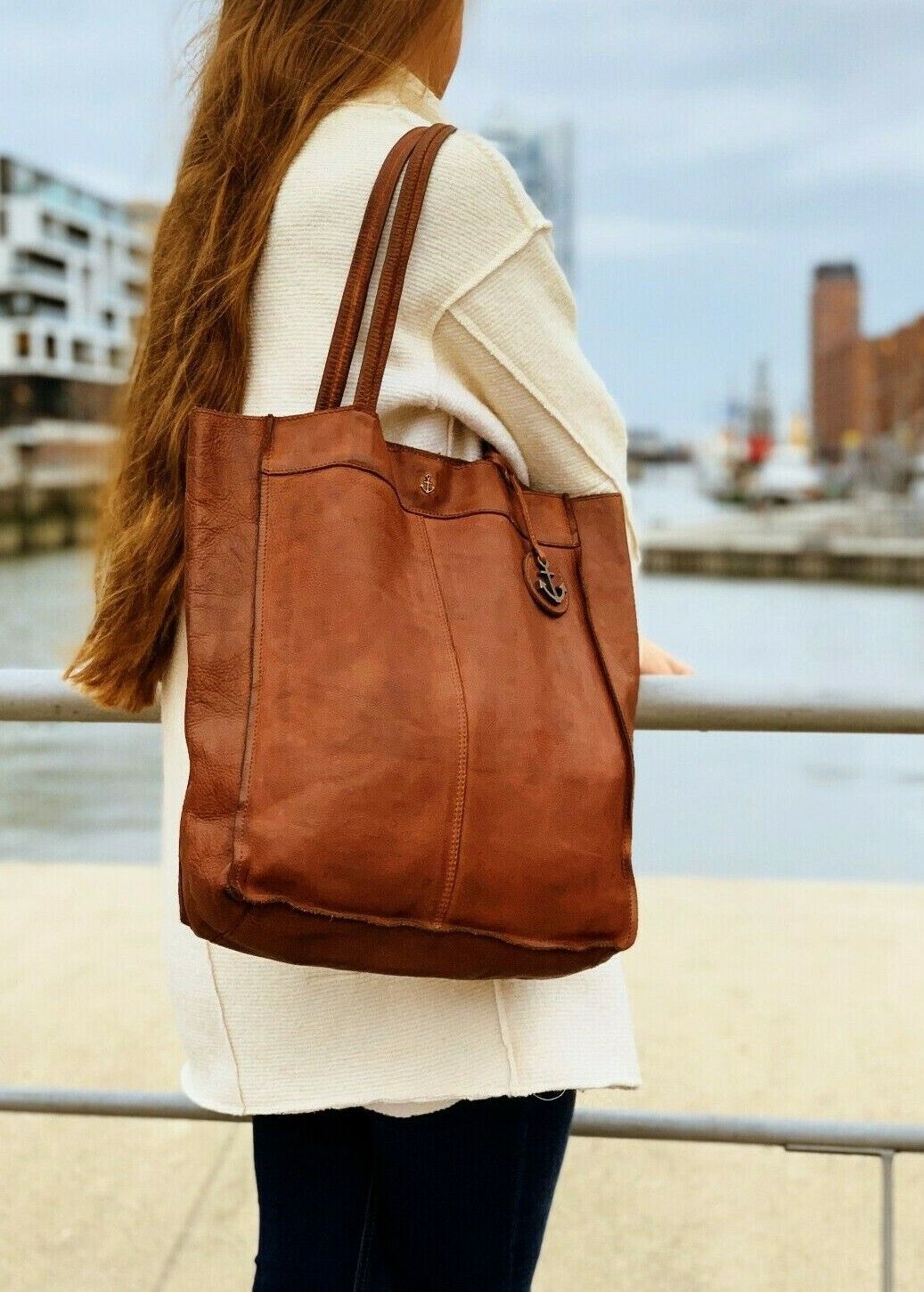 Simple Tote Cognac Perf Suede | Clare V.