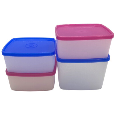 Tupperwareタッパーウェア スノーフレークギフト Tupperware 4-pc Snowflake Freeze-It Freezer 5-cup/1.3 L