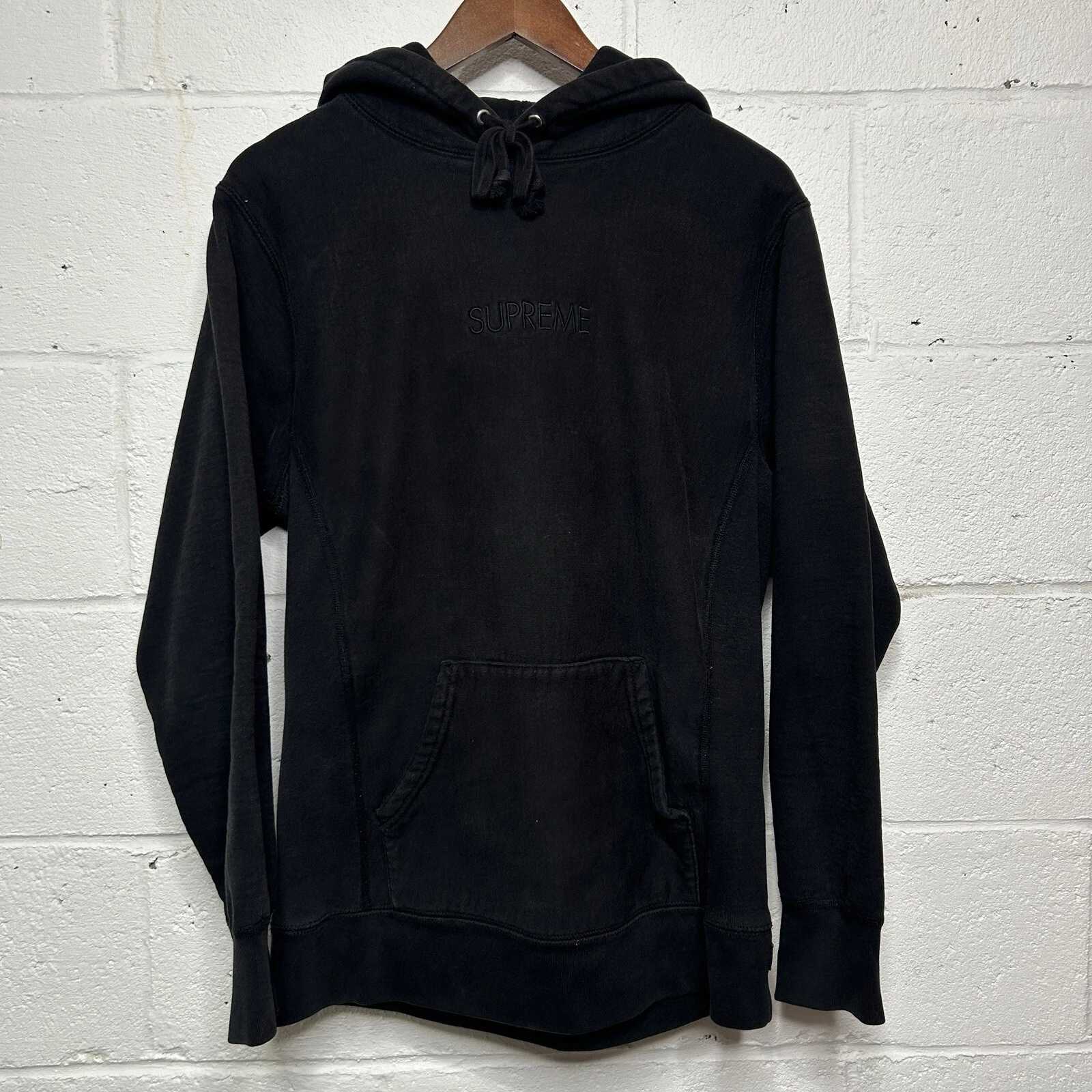 Sweat à capuche noir Supreme tonal logo brodé FW15 homme moyen