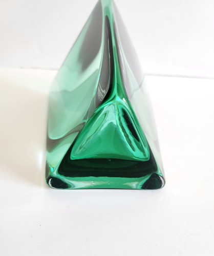 Vintage Krosno Poland Green Triangular Abstract Hand Blown Art Glass Vase 8 1/2" - Picture 14 of 14