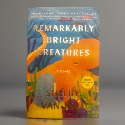 Remarkably Bright Creatures : A Novel by Shelby Van Pelt (2025, Trade Paperback)