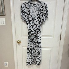 Amazon Essentials Black White Floral Wrap Midi Dress V Neck Tie Waist M