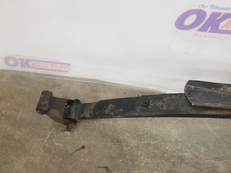 95 1995 FORD F150 XLT 5.0L 4X2 REAR LEAF SPRING RIGHT PASSENGER - Image 3 of 4