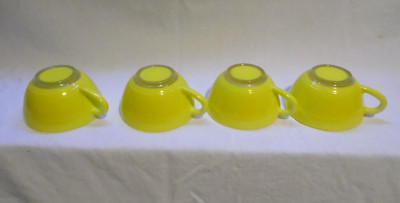 C2/ DURALEX 4 TASSES A CAFE JAUNES INTERIEUR BLANC VINTAGE PARFAIT ETAT