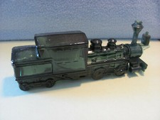 Avon / GLASS TRAIN LOCOMOTIVE/ Collectible