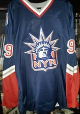 BEAUTY!!  UDA WAYNE GRETZKY AUTO'D (UD 1st SIGN) NYR LIBERTY STARTER BLUE JERSEY