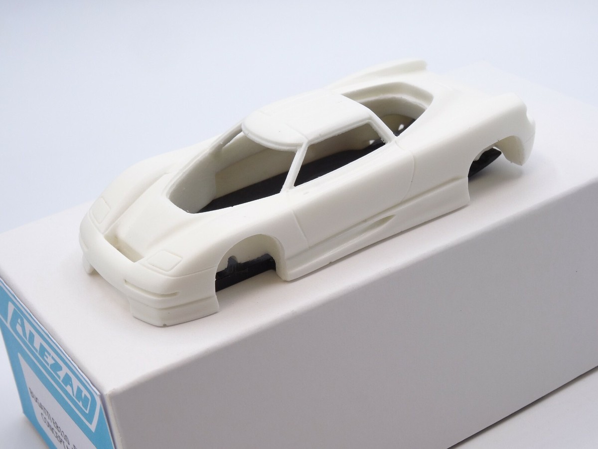 Kit Modèle à Monter 1/43 - Bugatti EB110 Bertone Concept N°1
