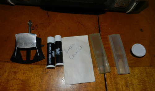 Cleveland KING TEMPO Clarinet w/Hard Case & Supplies - Picture 6 of 10