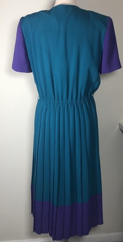 VTG 80s Leslie Fay Dress 14 Colorblock Purple Green Pleated Buttons NO BELT - Picture 7 of 14