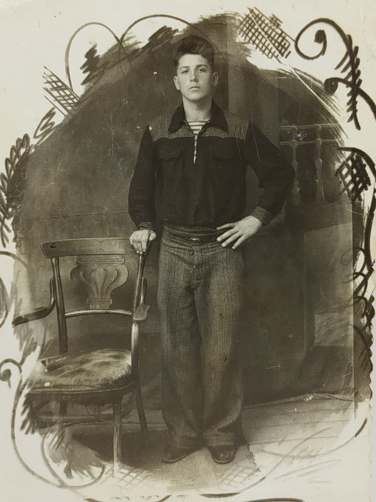 Vintage Photo - Affectionate, Handsome Young Guys - Gay Interest #110