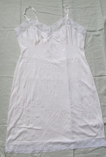 Vintage 60's white Nylon simple classic pin-up slip