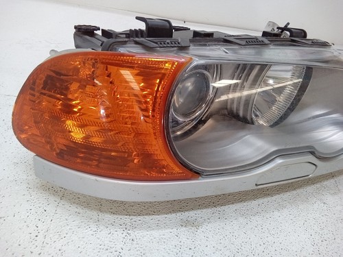 2001 BMW 330i Headlight Assembly Passenger Side RH OEM - Picture 2 of 6