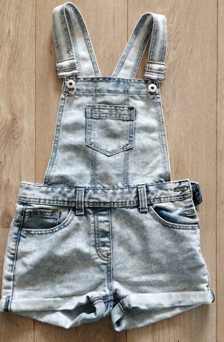 F&F Mädchen Alter 9-10 Jahre gebleicht blau Denim Latzhose Shorts