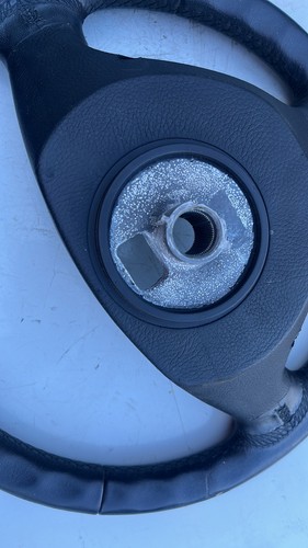 2004 Holden Astra TS Steering Wheel - Picture 1 of 4
