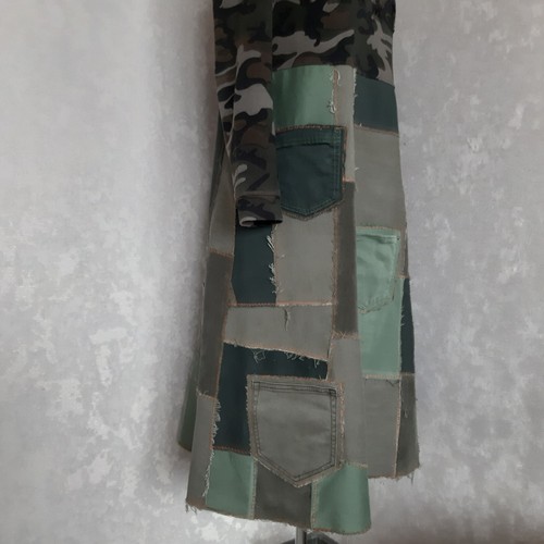 Vestido Boho Patchwork, Vestido Militar Vaquera con Capucha, Vestido Verde en Moda Callejera - Imagen 10 de 10