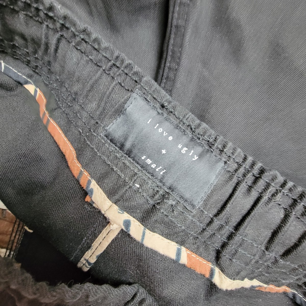 I LOVE UGLY ショートパンツ s-l1200.jpg