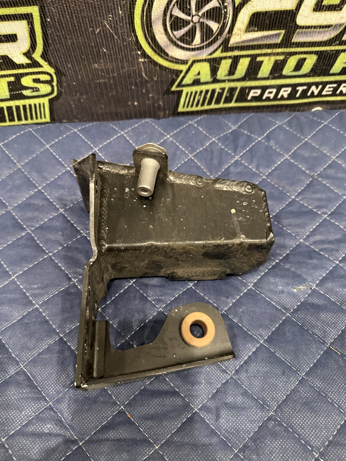 2021 AUDI R8 FRONT LEFT DEFORMATION ELEMENT MOUNTING BRACKET OEM 4S0 807 551 C