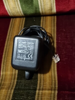 AC Power Adapter Model DECBB1445T für Telefon 7VAC -150mA  7VDC - 300mA 