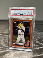 Topps 2023 WBC Roki Sasaki Orange Cracked Ice Foil Rookie 21/25 Japan #21 PSA 10