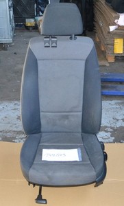 BMW E87 116i 2007 Sitz vorne LINKS Stoff Fahrer #144809-P033
