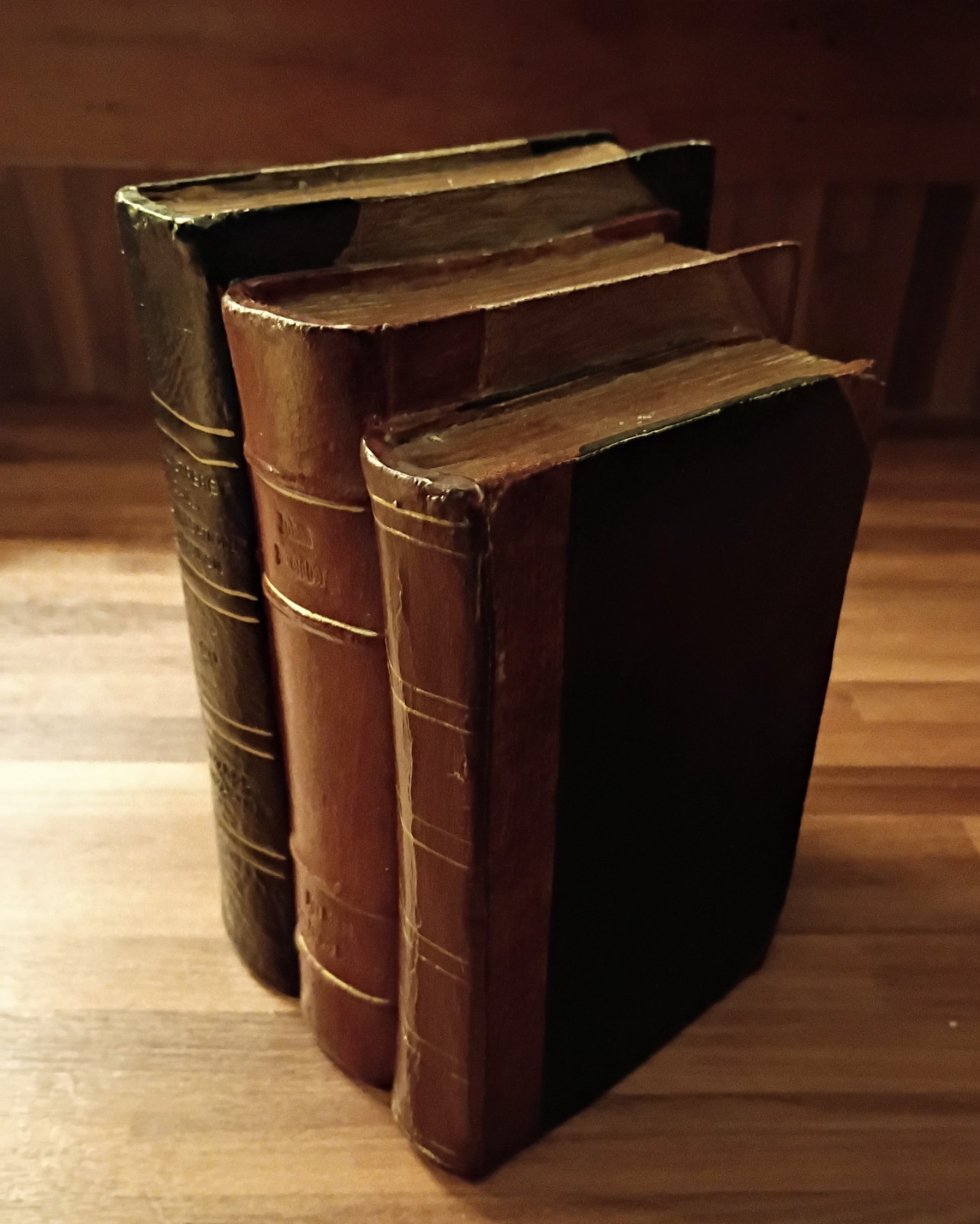 VTG Faux Books Bookend Hand Painted Wood Books Antique Look Retro Decor
