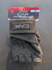 CAP Classic Wrist Wrap Weightlifting Gloves L/XL – New with Damaged Tag
