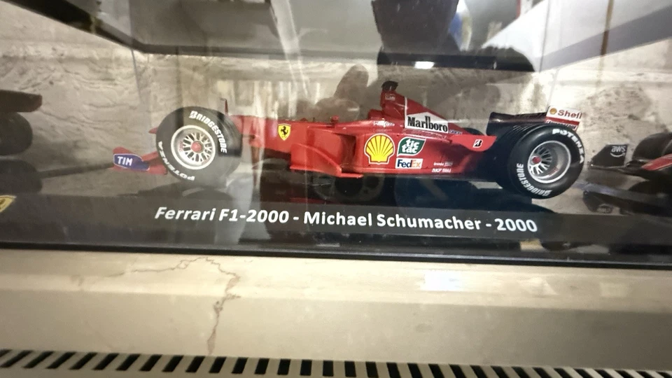 FERRARI F1 Lotto 4 Auto 124 - Immagine 3 di 4