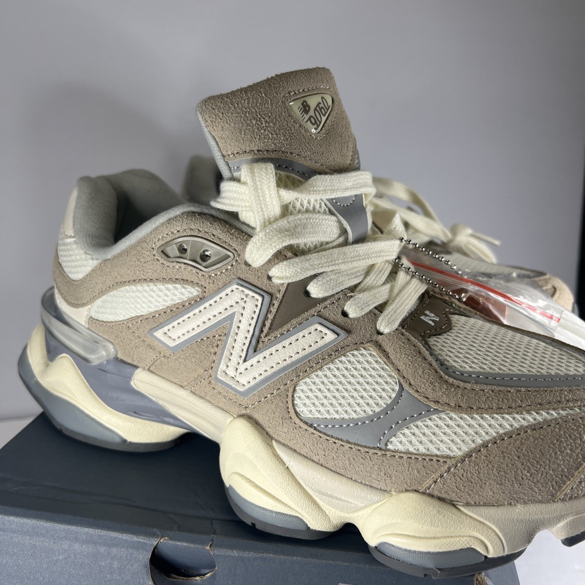 New Balance 9060 Driftwood (Grey Pink) U9060HSB Men's Size 8