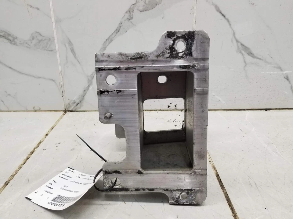 Nissan Pathfinder 2014 parachoques delantero ref. SOPORTE IZQUIERDO 622113JA0A #11235 Foto 4 de 4