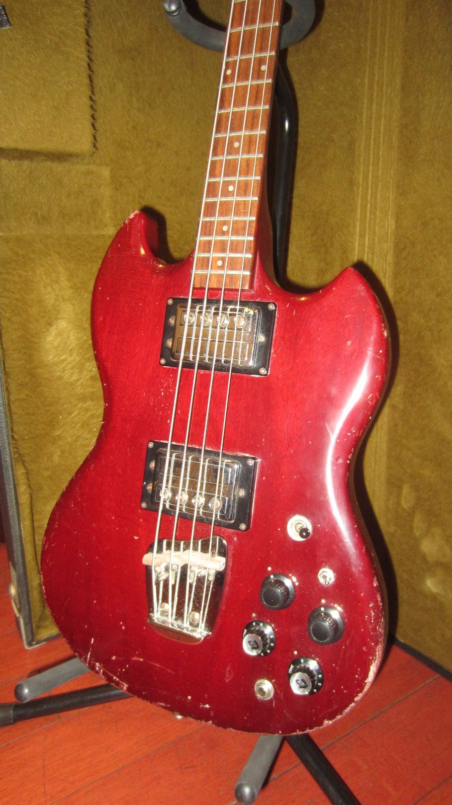 Vintage 1974 Guild JS-II Bass Double Pickup Cherry Red