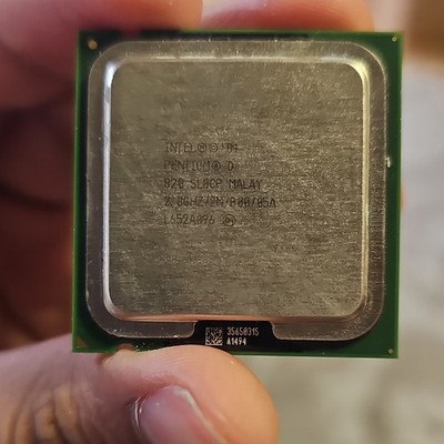 Intel Pentium D 820 2.8GHz Dual-Core LGA 775 CPU 800MHz Bus 1MB Cache