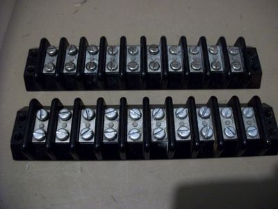 LOT OF 2 ME 10 PORT TERMINAL STRIP, WITH 10-32 SCREWS 