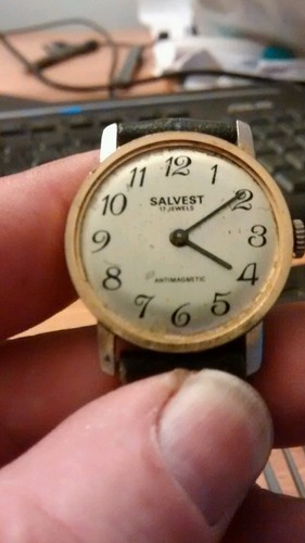 Salvest mechanical watch. 17 jewel Antimagnetic. (Working)