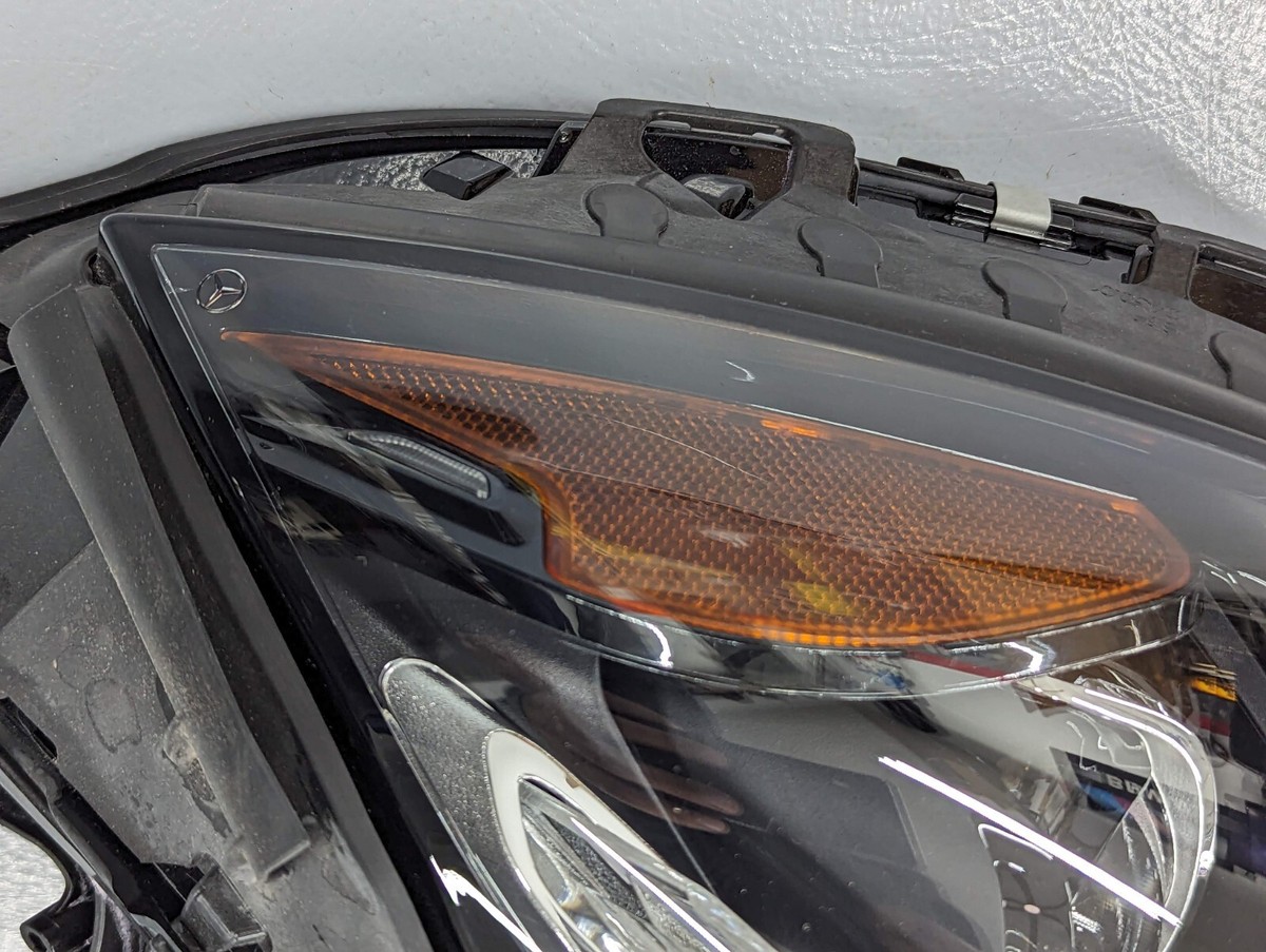 2022-23 MERCEDES C CLASS C300 HEADLIGHT LED PASSENGER RIGHT OEM