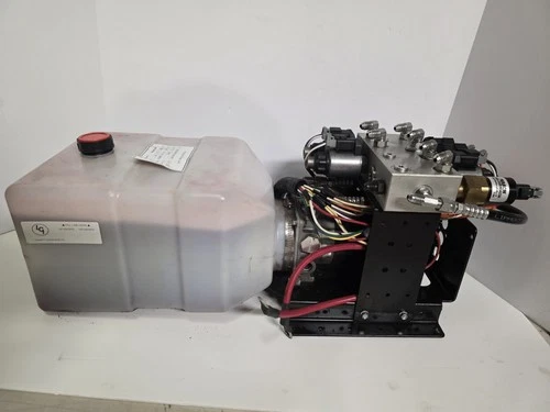Lippert LCI 433523 Unidirectional Hydraulic Pump 7 Quart Slide Out & Leveling