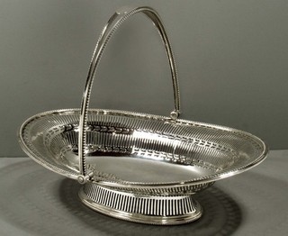 English Sterling Silver Basket 1915 GOLDSMITHS & SILVERSMITHS / ROYAL WARRANTS
