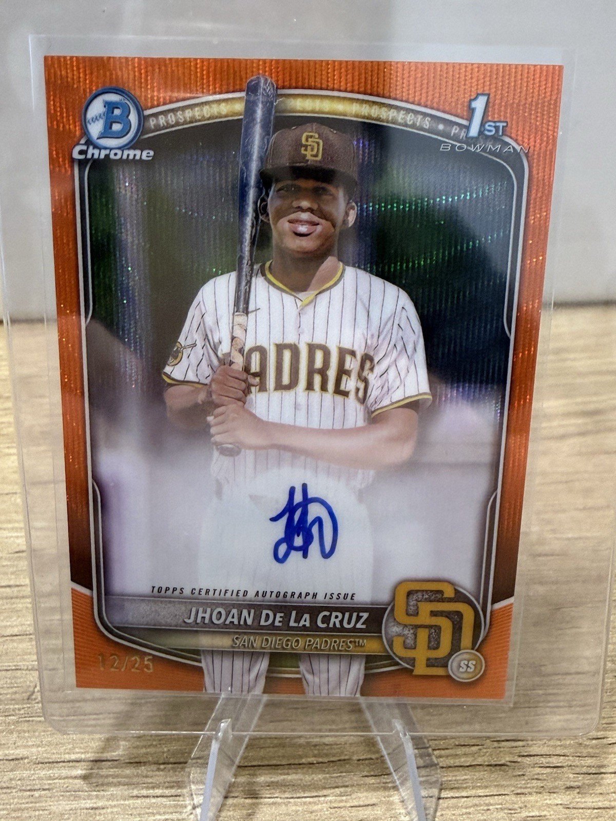 2025 Bowman Chrome Prospects Jhoan de La Cruz Auto Orange Wave /25 1st Bowman