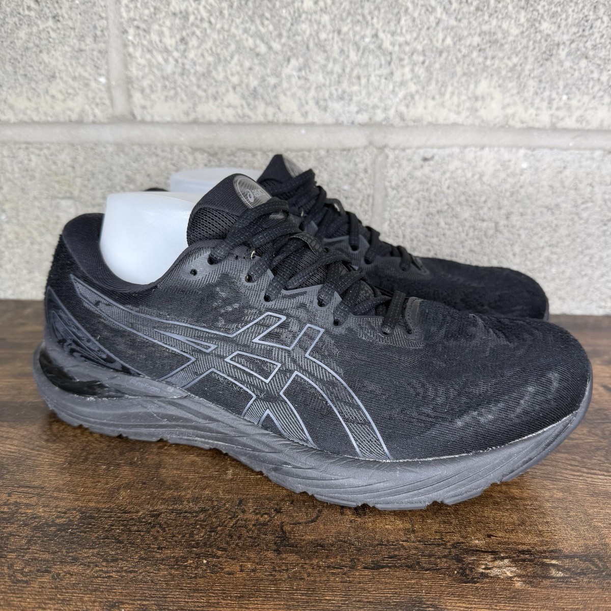 Asics GEL-Cumulus Mens Black running shoes size 9 ASICS GEL-Cumulus 27 Men main image 3